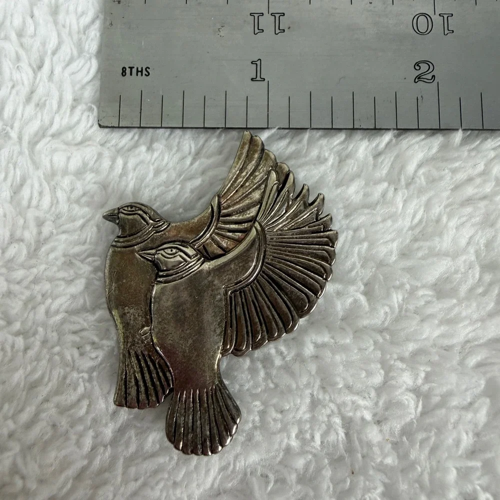 Laurel Burch Vintage Silver Tone Double Bird Flight‎ Brooch Pin Figural Art
